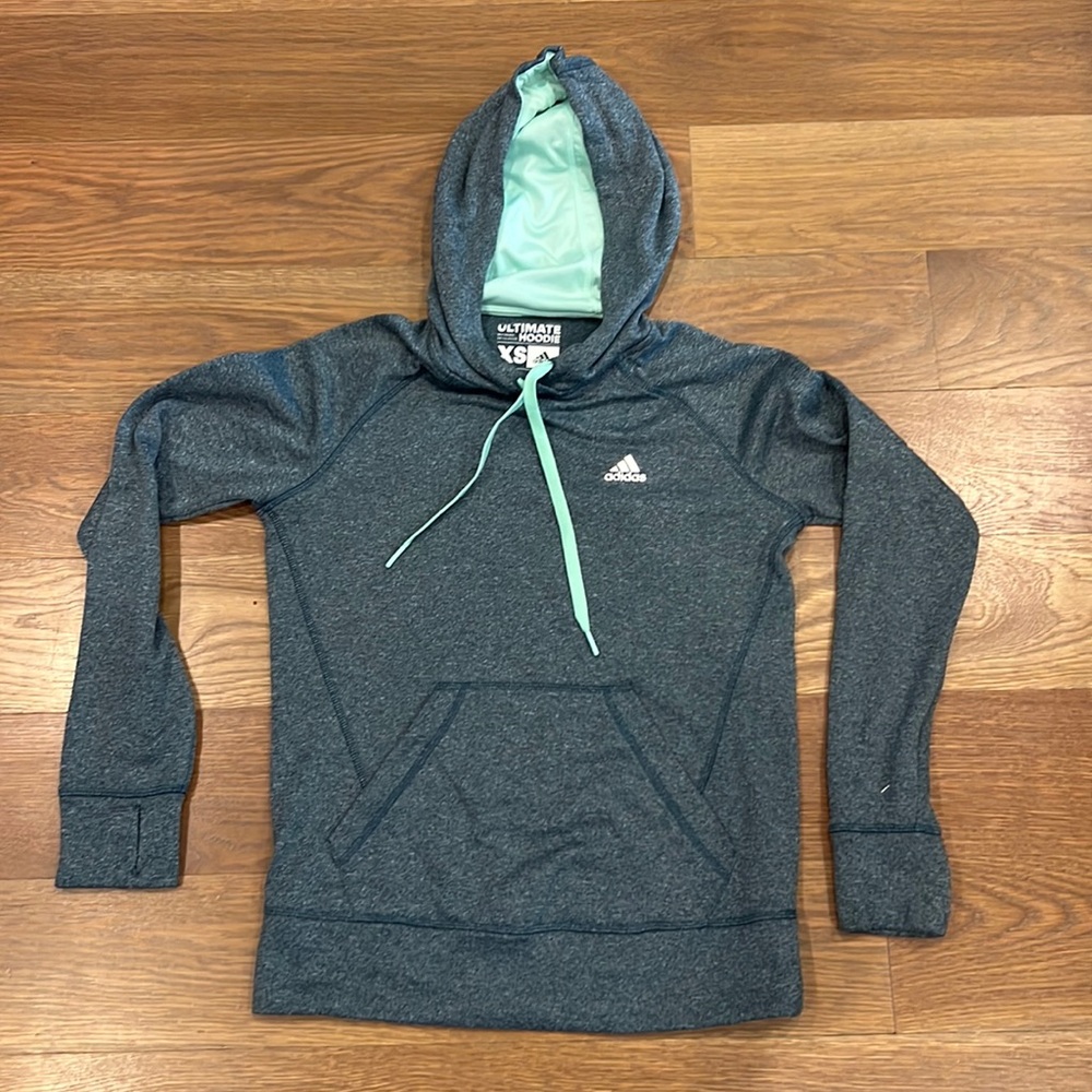 Never worn Adidas Ultimate Hoodie XS. With thumb hole.